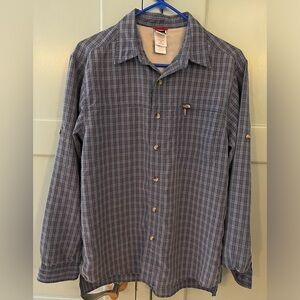 North Face men’s lightweight fishing/hiking long sleeve  shirt small